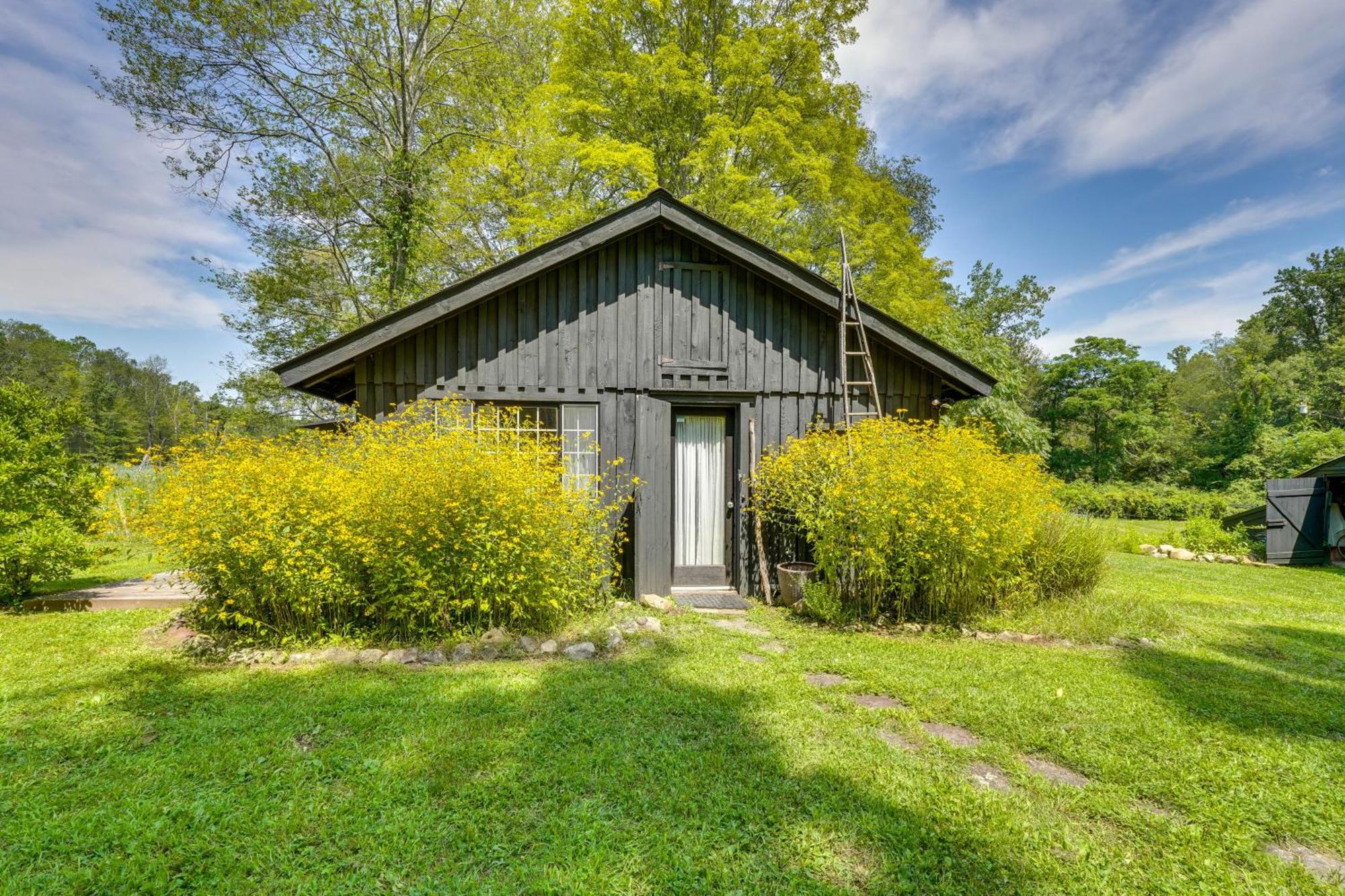 Highland 1850S Studio Barn On Sprawling 4 5 Acres! 아파트 외부 사진